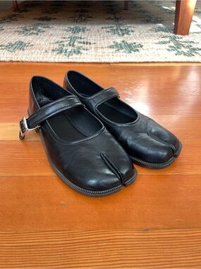 Tabi Mary Janes